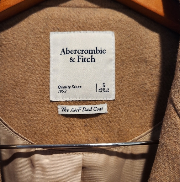 Abercrombie & Fitch Dad Coat - Picture 2 of 9